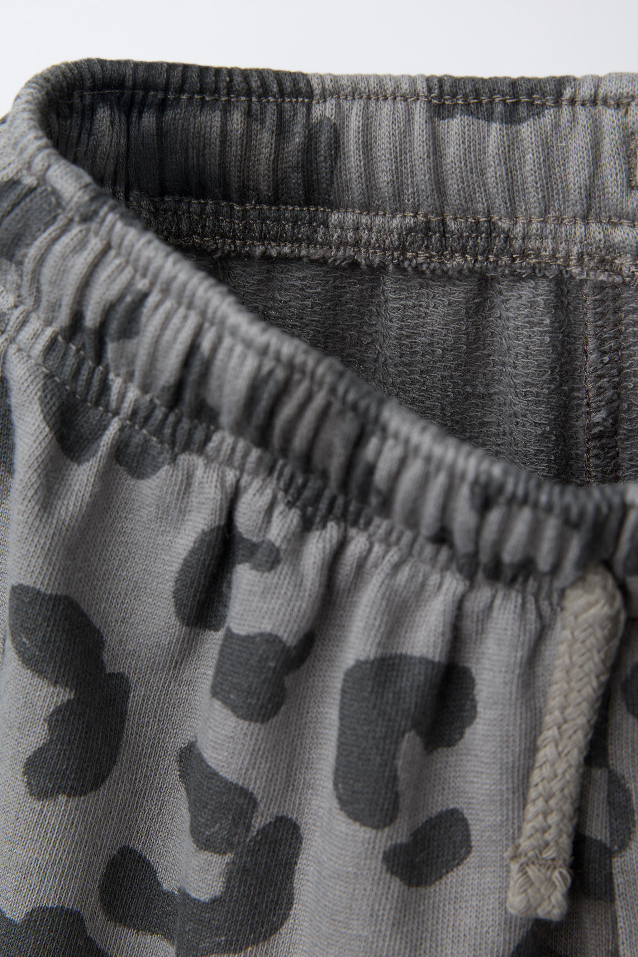 ANIMAL PRINT PLUSH STRAIGHT PANTS